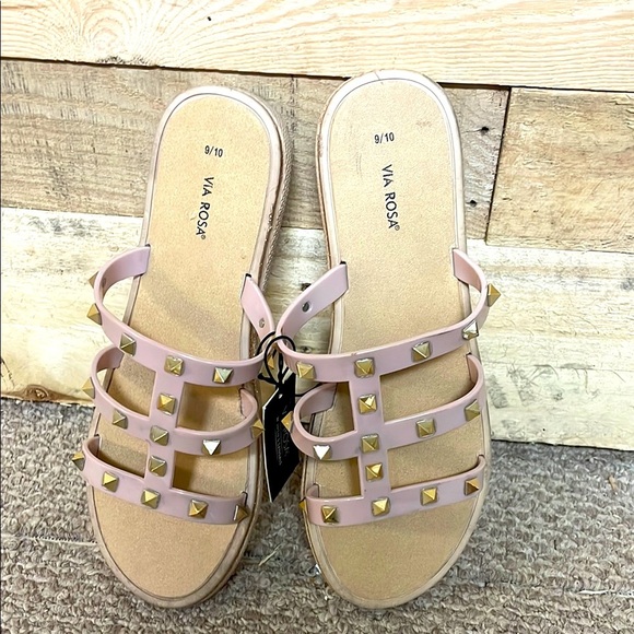 Via Rose size 9/10 Pink Studded Jelly Sandals - Picture 1 of 10
